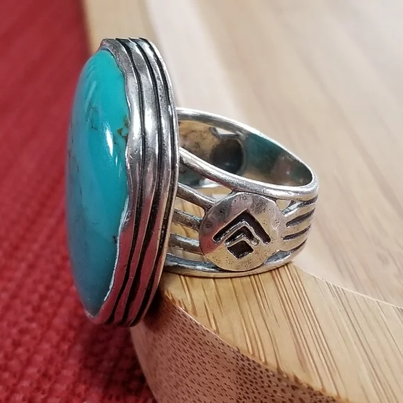 Silpada Sterling Silver & Turquoise Ring - Picture 5 of 11